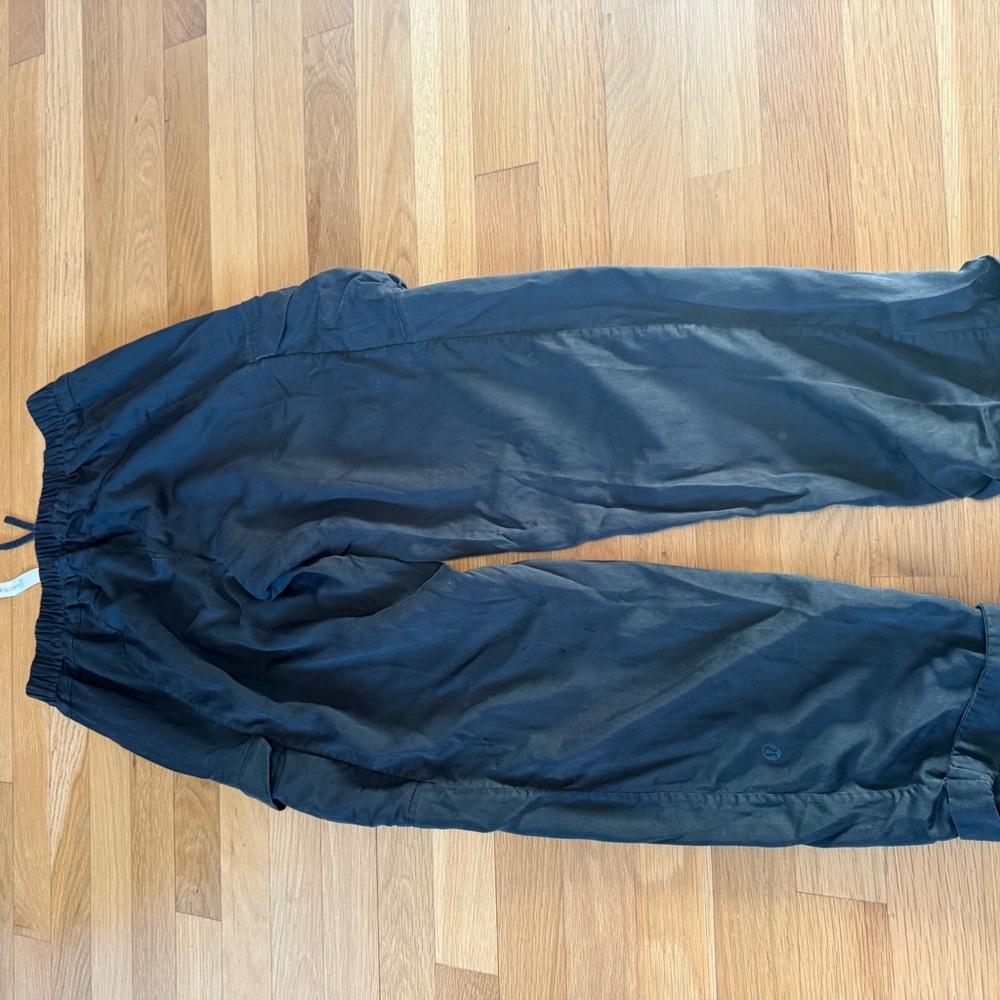 Lululemon Move Lightly Cargo Pants - Dark Olive Green - Size 6 - Tencel - Picture 10 of 10